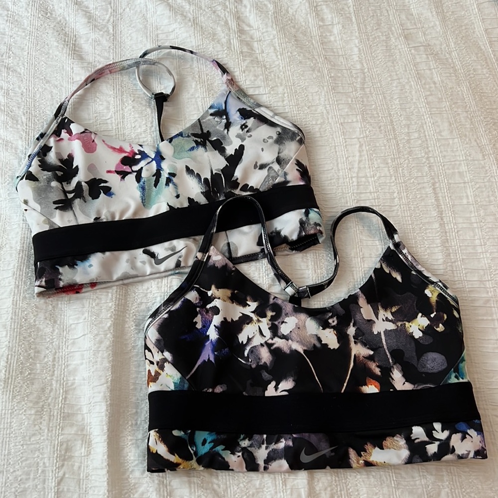 Nike Sports Bras  NWOT (2)